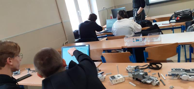 Programowanie i tworzenie robotów